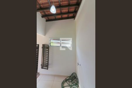 Casa à venda com 180m², 3 quartos e 5 vagas Casa à venda com 180m², 3 quartos e 5 vagasLavanderia
