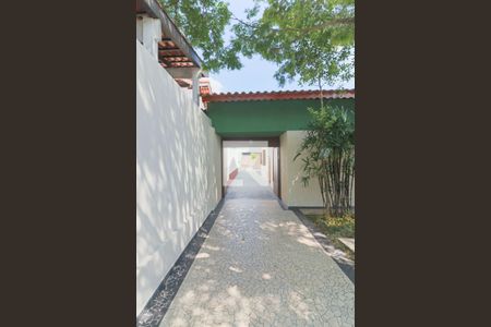 Casa à venda com 180m², 3 quartos e 5 vagas Casa à venda com 180m², 3 quartos e 5 vagasGaragem