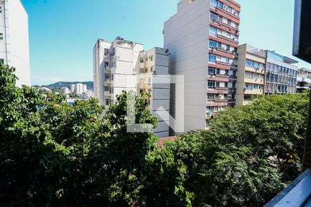 Apartamento à venda com 140m², 4 quartos e 2 vagas Apartamento à venda com 140m², 4 quartos e 2 vagasVista da Suíte