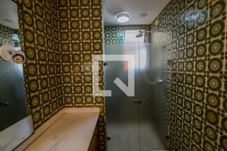 Apartamento à venda com 140m², 4 quartos e 2 vagas Apartamento à venda com 140m², 4 quartos e 2 vagasBanheiro Social