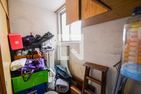 Apartamento à venda com 140m², 4 quartos e 2 vagas Apartamento à venda com 140m², 4 quartos e 2 vagasQuarto de Serviço