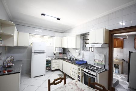 Casa à venda com 240m², 3 quartos e 2 vagasCozinha