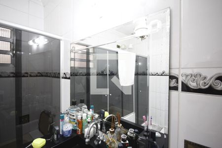 Casa à venda com 240m², 3 quartos e 2 vagasSuíte 1