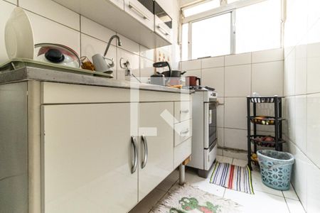 Apartamento à venda com 48m², 1 quarto e sem vaga Apartamento à venda com 48m², 1 quarto e sem vagaCozinha - Armário