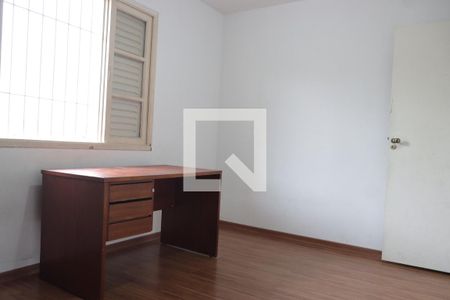 Casa à venda com 155m², 4 quartos e 2 vagasquarto 2