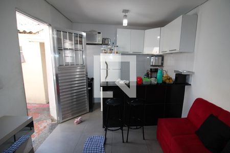 Casa à venda com 287m², 4 quartos e 2 vagasCasa 2 sala e cozinha