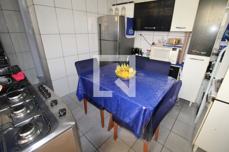 Casa à venda com 287m², 4 quartos e 2 vagasCasa 1 Cozinha