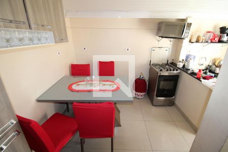 Casa à venda com 287m², 4 quartos e 2 vagasCasa 3 cozinha