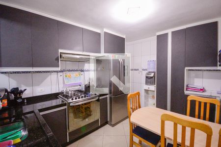Casa à venda com 258m², 3 quartos e 2 vagas Casa à venda com 258m², 3 quartos e 2 vagasCozinha