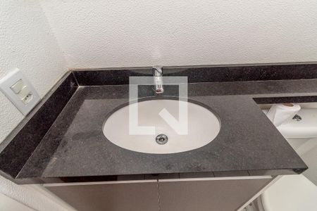 Banheiro de apartamento para alugar com 1 quarto, 47m² em Cristo Redentor, Porto Alegre