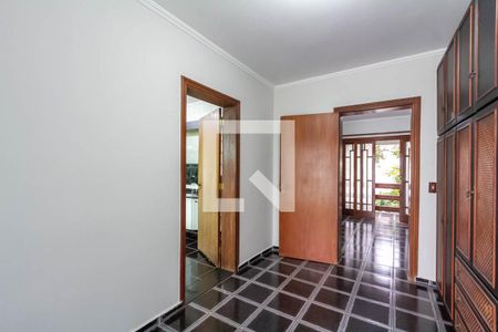 Apartamento à venda com 600m², 3 quartos e 4 vagas Apartamento à venda com 600m², 3 quartos e 4 vagasCloset da Suíte