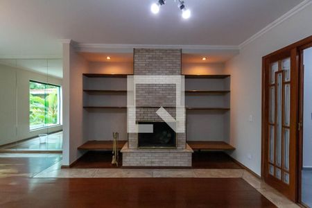 Apartamento à venda com 600m², 3 quartos e 4 vagas Apartamento à venda com 600m², 3 quartos e 4 vagasSala de Lareira