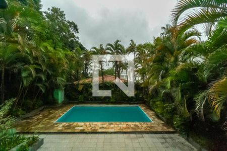 Apartamento à venda com 600m², 3 quartos e 4 vagas Apartamento à venda com 600m², 3 quartos e 4 vagasVista do Salão de festas e churrasqueira