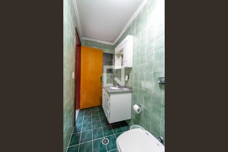 Apartamento à venda com 600m², 3 quartos e 4 vagas Apartamento à venda com 600m², 3 quartos e 4 vagasBanheiro da Edícula