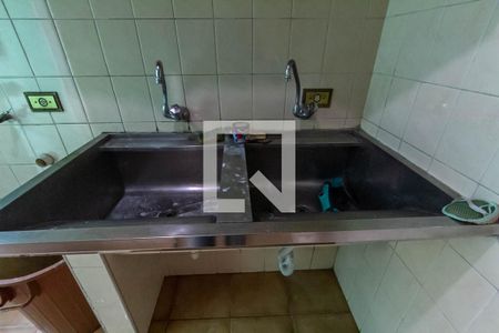 Apartamento à venda com 600m², 3 quartos e 4 vagas Apartamento à venda com 600m², 3 quartos e 4 vagasÁrea de serviço