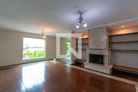 Apartamento à venda com 600m², 3 quartos e 4 vagas Apartamento à venda com 600m², 3 quartos e 4 vagasSala de Lareira