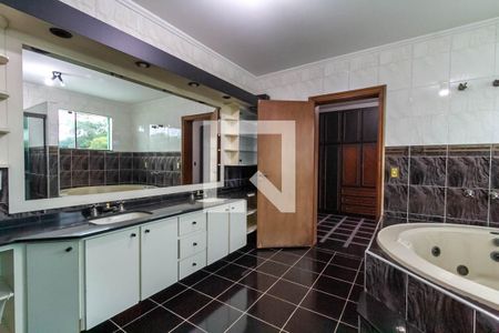 Apartamento à venda com 600m², 3 quartos e 4 vagas Apartamento à venda com 600m², 3 quartos e 4 vagasBanheiro da Suíte