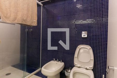 Apartamento à venda com 200m², 4 quartos e 2 vagas Apartamento à venda com 200m², 4 quartos e 2 vagasBanheiro