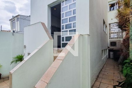 Casa à venda com 250m², 4 quartos e 2 vagas Casa à venda com 250m², 4 quartos e 2 vagasÁrea Externa