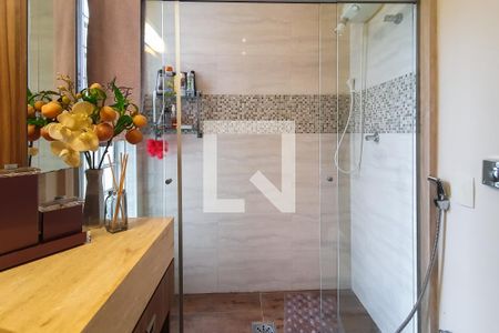 Casa à venda com 250m², 4 quartos e 2 vagas Casa à venda com 250m², 4 quartos e 2 vagasBanheiro