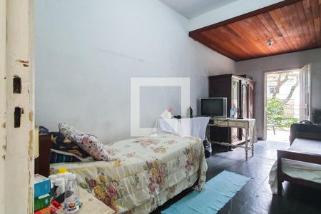 Casa à venda com 250m², 4 quartos e 2 vagas Casa à venda com 250m², 4 quartos e 2 vagasQuarto de Serviço