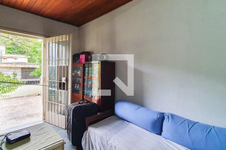 Casa à venda com 250m², 4 quartos e 2 vagas Casa à venda com 250m², 4 quartos e 2 vagasQuarto de Serviço