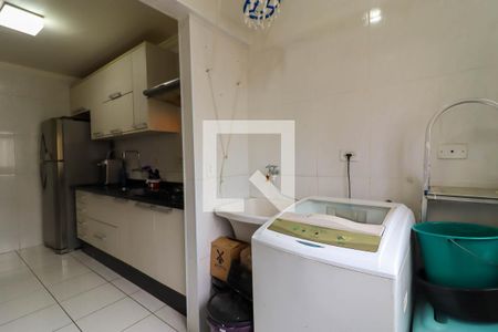 Apartamento à venda com 75m², 3 quartos e 1 vagaÁrea de Serviço