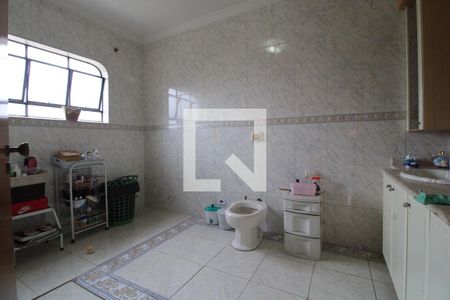 Casa à venda com 1000m², 3 quartos e 6 vagasBanheiro da suíte 3