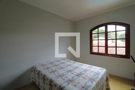 Casa à venda com 1000m², 3 quartos e 6 vagasSuíte 2