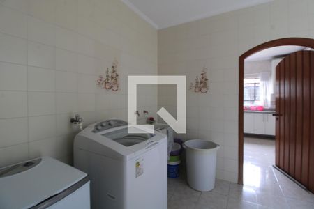 Casa à venda com 1000m², 3 quartos e 6 vagasLavanderia
