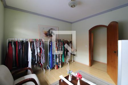 Casa à venda com 1000m², 3 quartos e 6 vagasQuarto