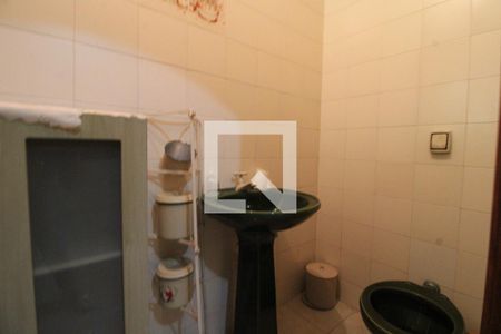 Casa à venda com 1000m², 3 quartos e 6 vagasBanheiro de serviçoi