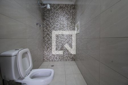 Casa à venda com 1000m², 3 quartos e 6 vagasBanheiro da piscina