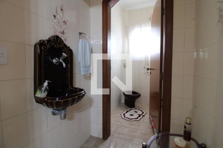 Casa à venda com 1000m², 3 quartos e 6 vagasLavabo