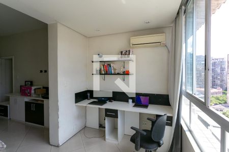 Quarto 1 de apartamento para alugar com 3 quartos, 230m² em Centro, Belo Horizonte
