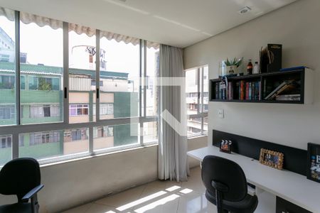 Quarto 1 de apartamento para alugar com 3 quartos, 230m² em Centro, Belo Horizonte