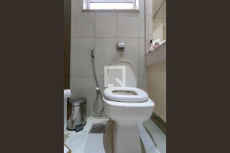 Apartamento à venda com 230m², 3 quartos e 1 vagaBanheiro da Suíte