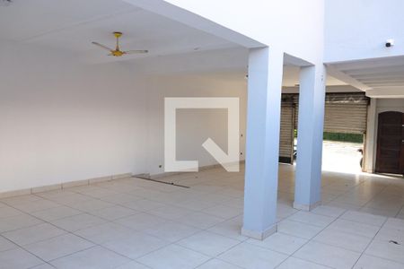 Casa à venda com 250m², 3 quartos e 2 vagasGaragem