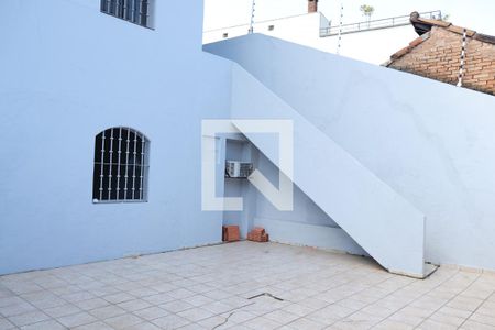 Casa à venda com 250m², 3 quartos e 2 vagasQuintal