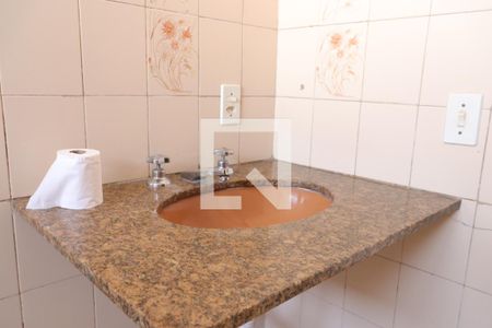 Casa à venda com 250m², 3 quartos e 2 vagasBanheiro Corredor