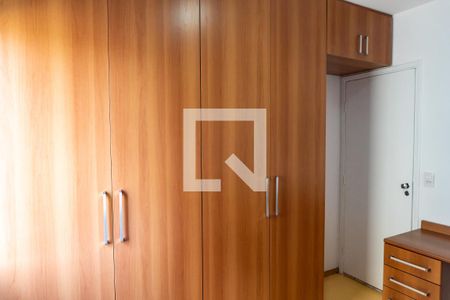 Quarto 1 de apartamento para alugar com 2 quartos, 50m² em Parque Imperial, São Paulo