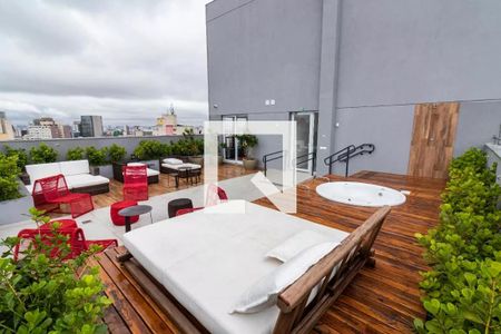 Studio à venda com 26m², 1 quarto e sem vaga Studio à venda com 26m², 1 quarto e sem vagaÁrea comum - Rooftop com Jacuzzi