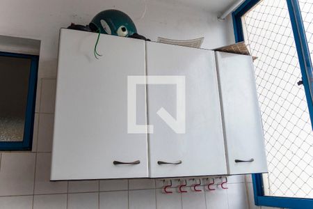 Apartamento à venda com 75m², 3 quartos e 1 vagaÁrea de Serviço