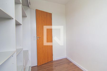 Quarto 2/Closet de apartamento para alugar com 3 quartos, 54m² em Santa Cândida, Curitiba