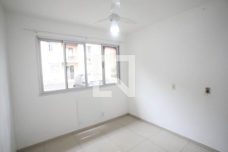 Quarto 1 de apartamento para alugar com 2 quartos, 53m² em Taquara, Rio de Janeiro