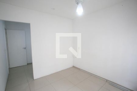 Quarto 1 de apartamento para alugar com 2 quartos, 53m² em Taquara, Rio de Janeiro