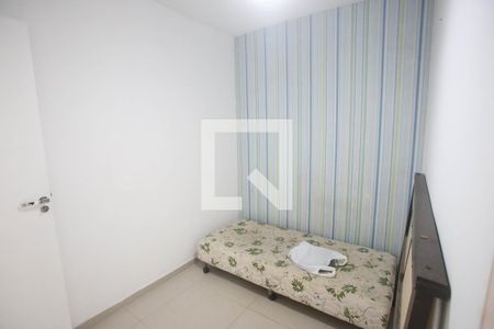 Quarto 2 de apartamento para alugar com 2 quartos, 53m² em Taquara, Rio de Janeiro