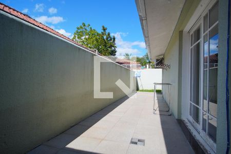 Casa à venda com 205m², 3 quartos e 2 vagasPátio _Fundos