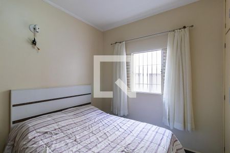 Casa à venda com 260m², 5 quartos e 4 vagas Casa à venda com 260m², 5 quartos e 4 vagasQuarto 3