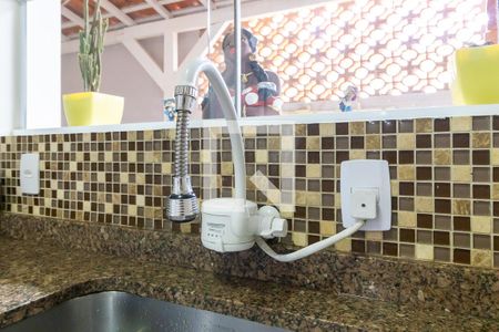 Casa à venda com 260m², 5 quartos e 4 vagas Casa à venda com 260m², 5 quartos e 4 vagasCozinha